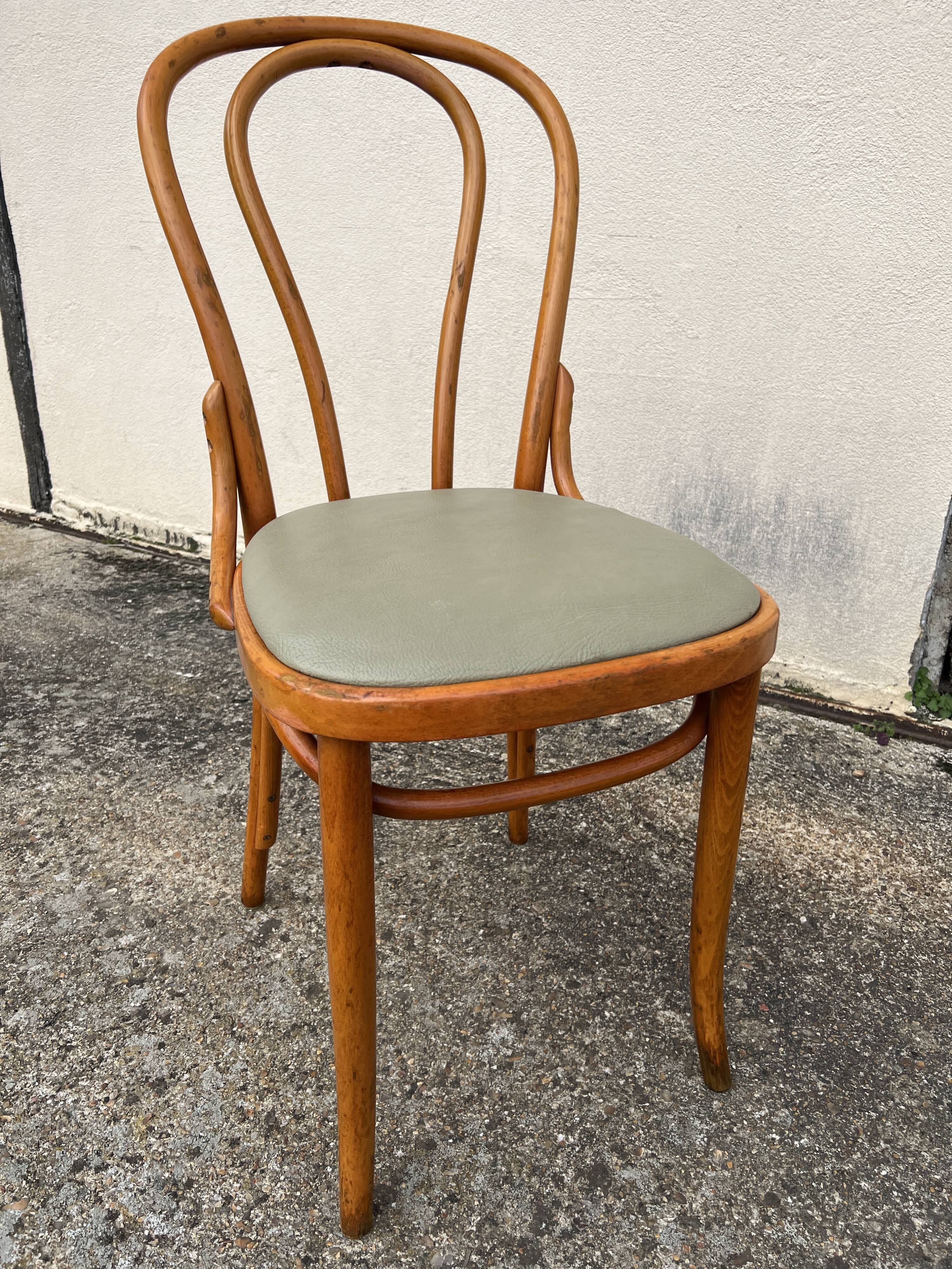 Lot de 14 chaises bistrot