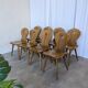 8 chaises de salle à manger vintage en bois à décor de coeur