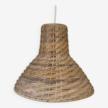 Wicker suspension