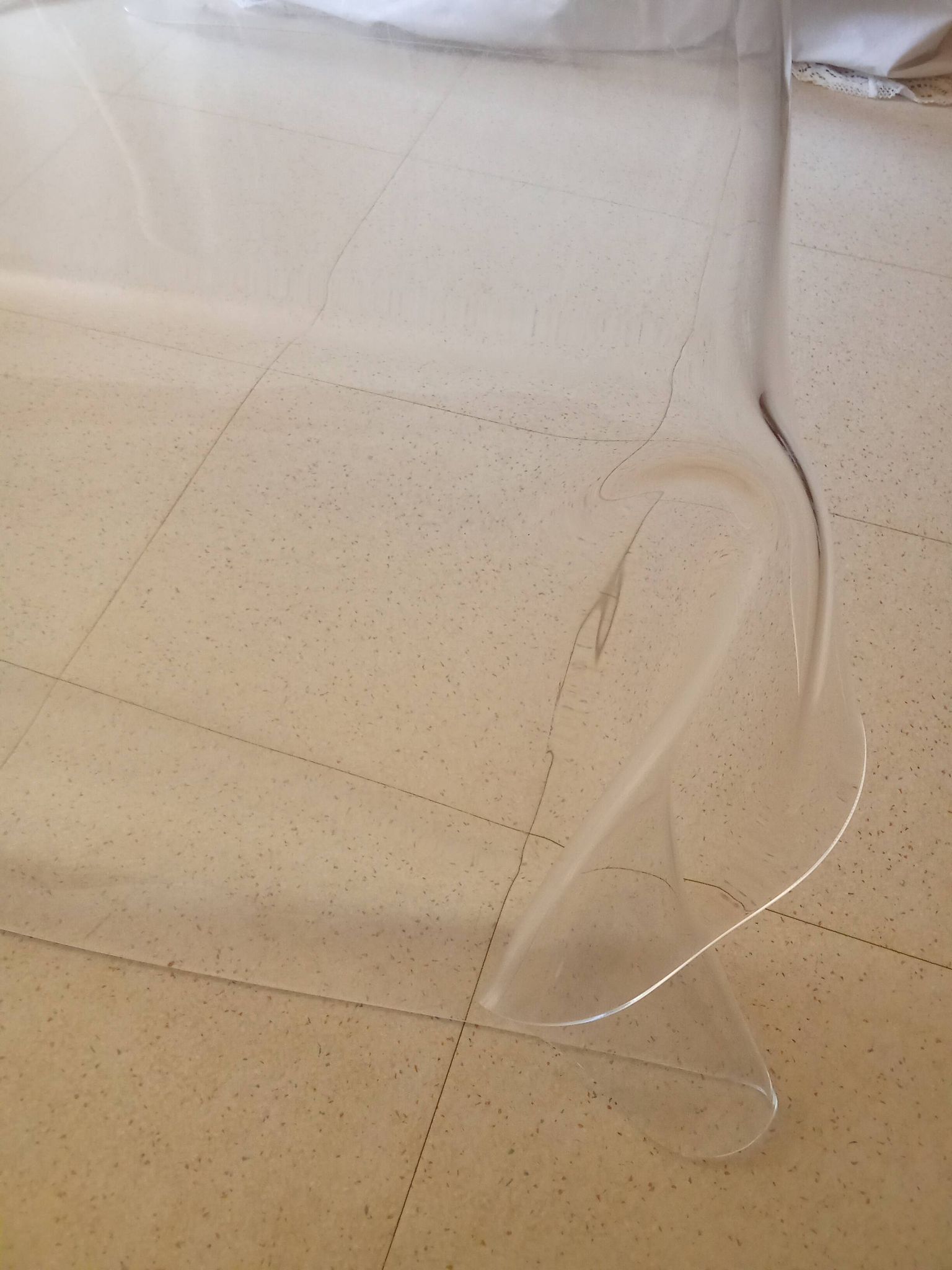 Low table plexiglass