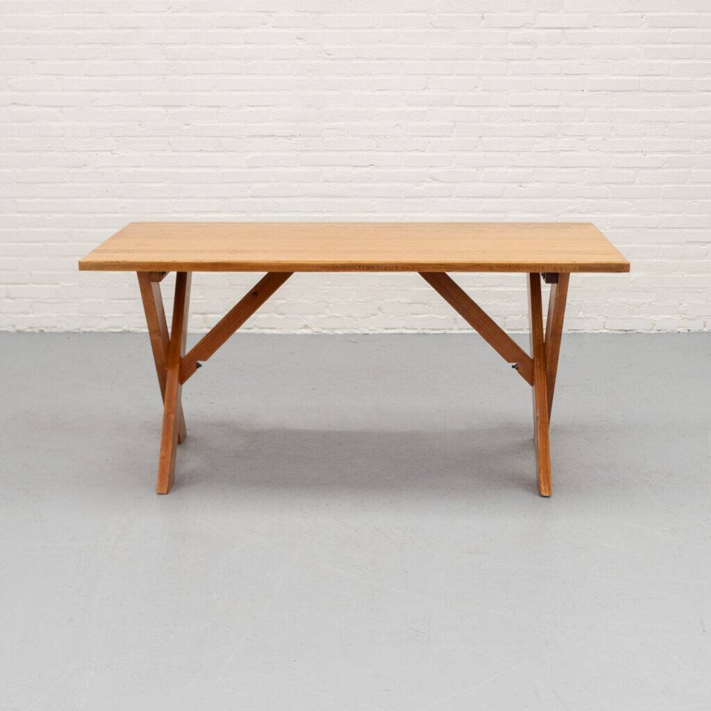 X-leg dining table Ate van Apeldoorn, 1970s