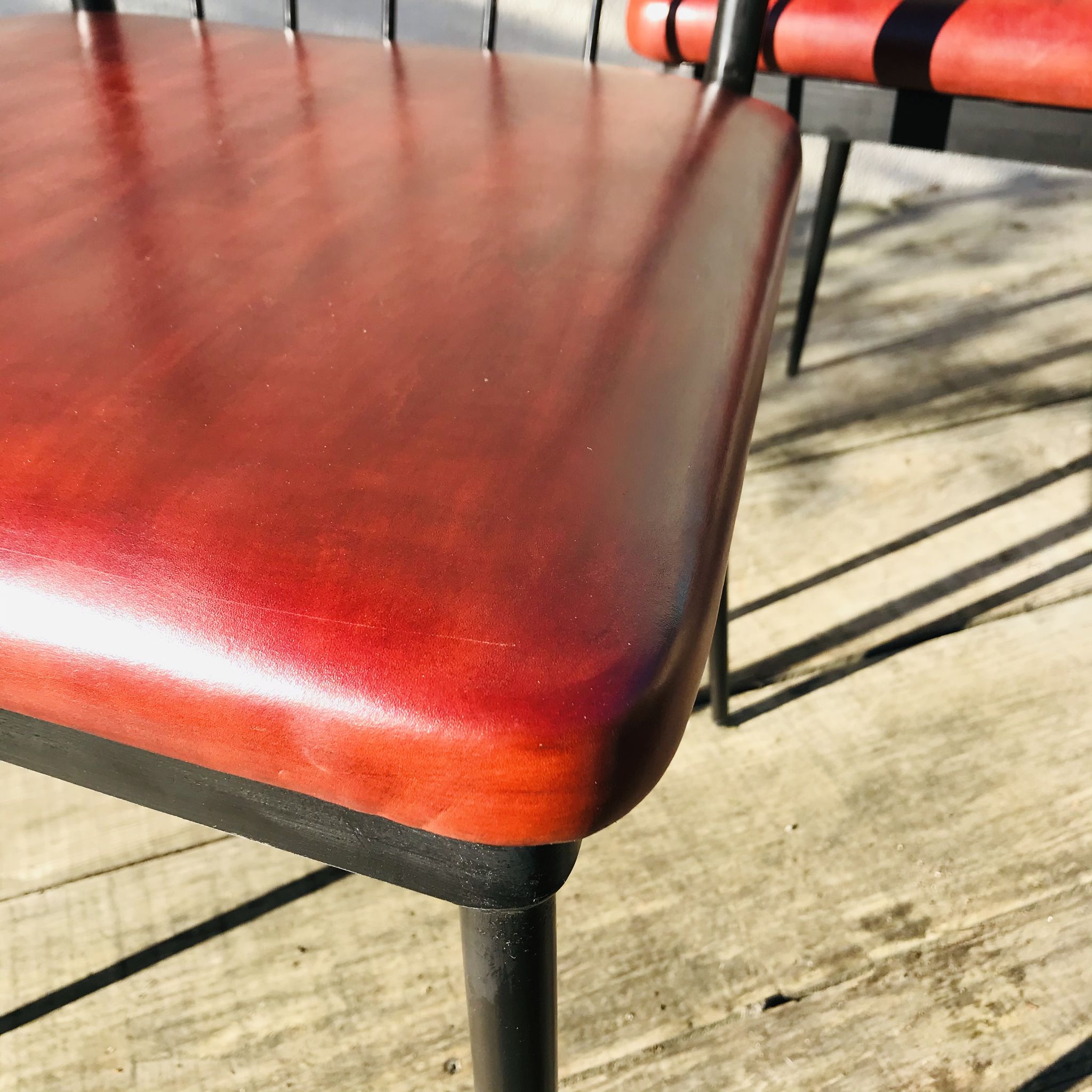 Paire de chaises vintage 1950 assises cuir