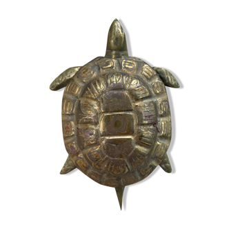 Brass turtle - opens and fits