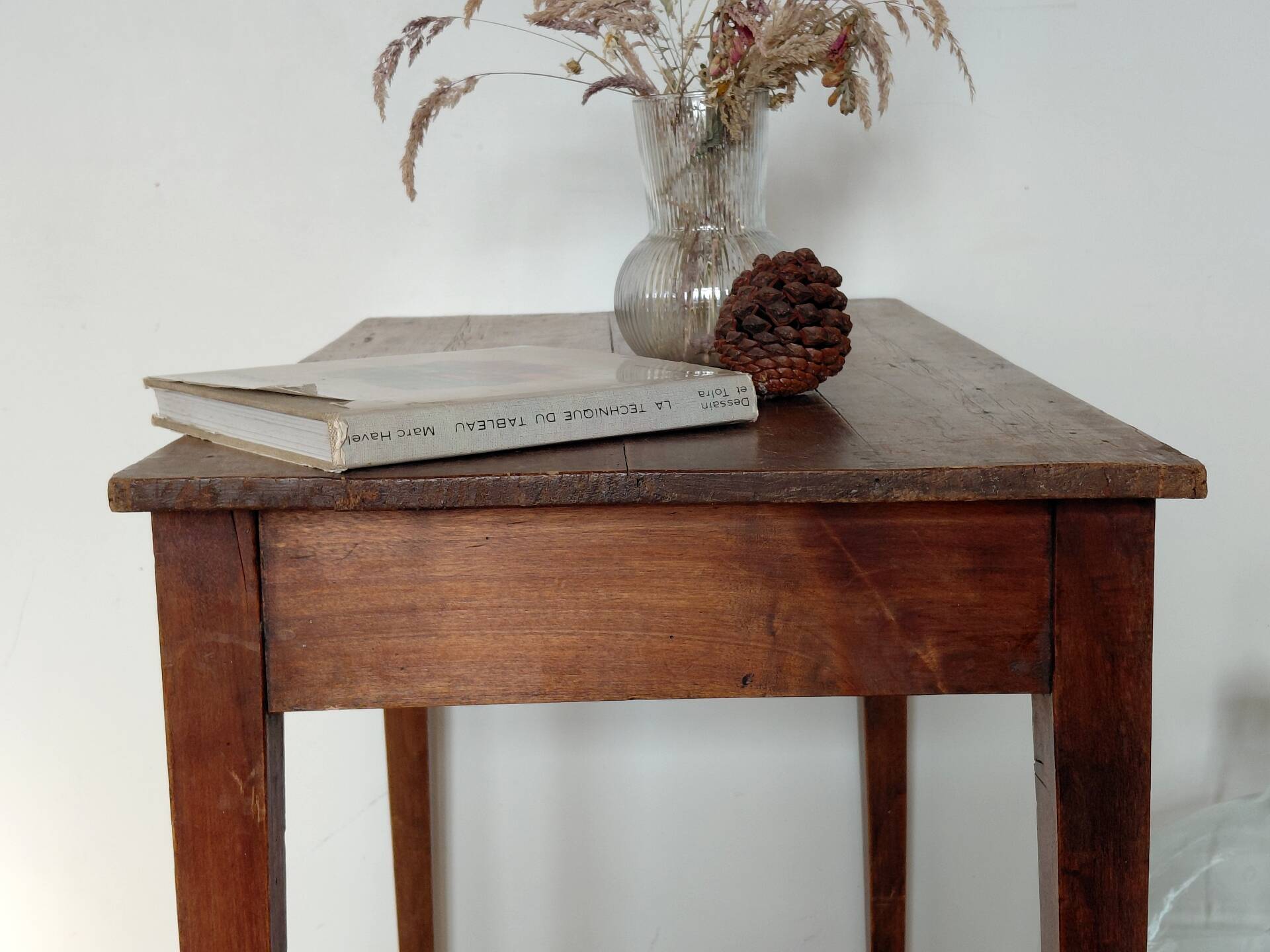 Compact desk in vintage cherry wood