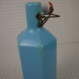 Bottle bottle in old enamelled sandstone