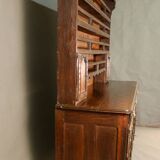 Vaisselier Louis XV en chêne et loupe de frêne