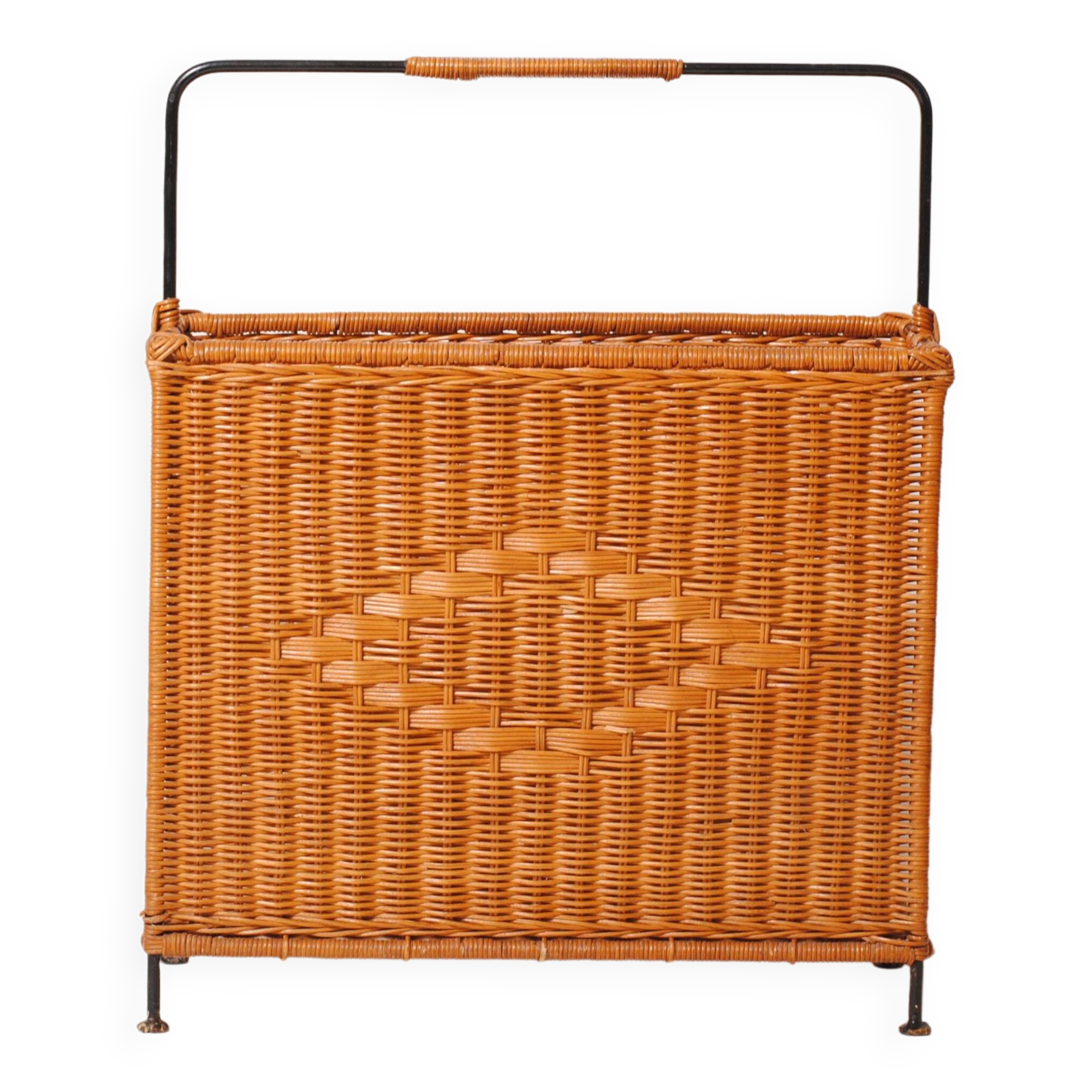 Magazine holder