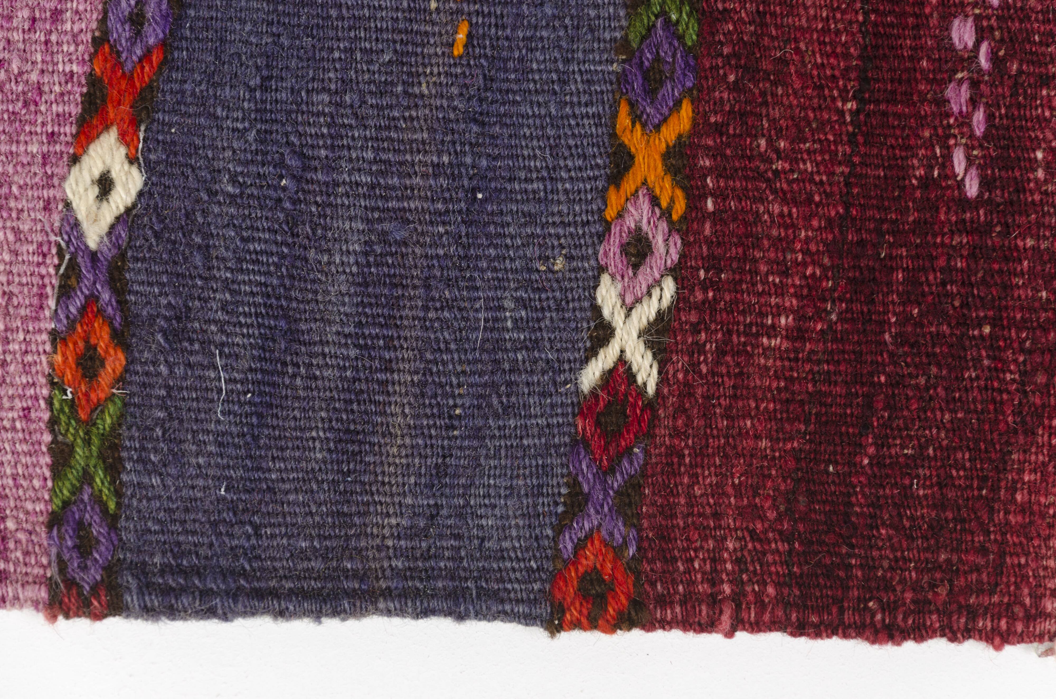 Vintage Turkish Small Kilim Rug sku-c129