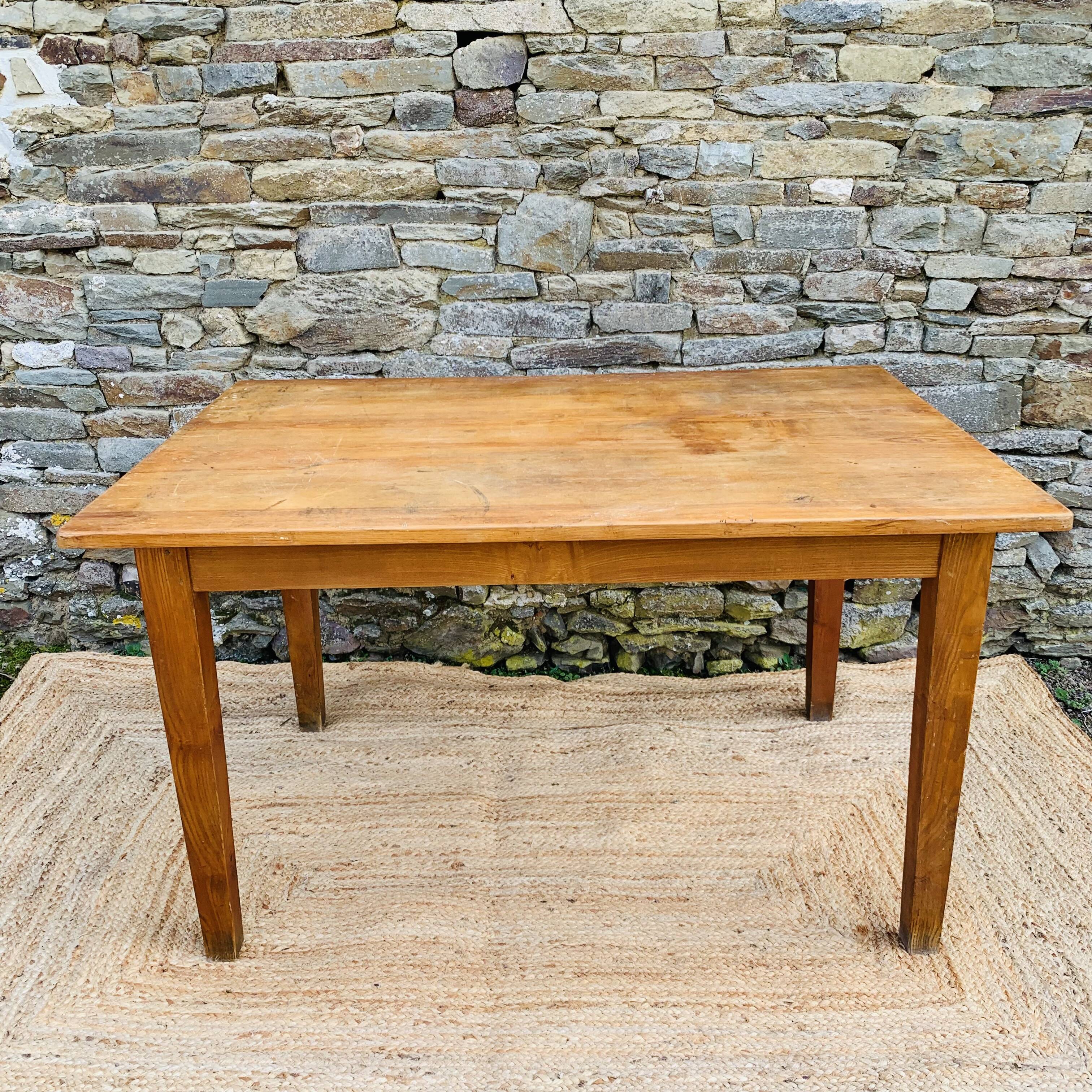 Table de ferme