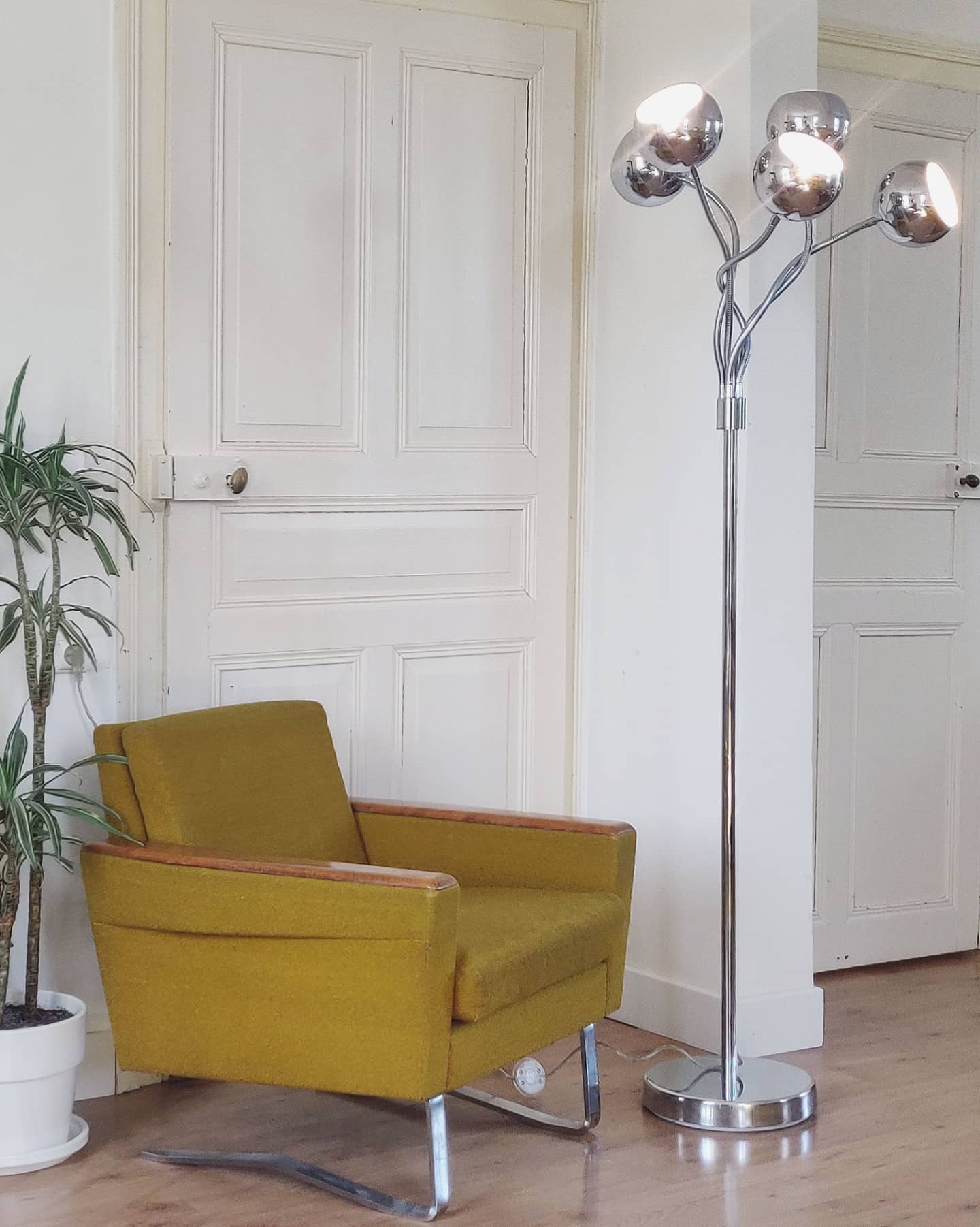 Space age floor lamp, 5 articulated arms chrome spring, 70s-80s