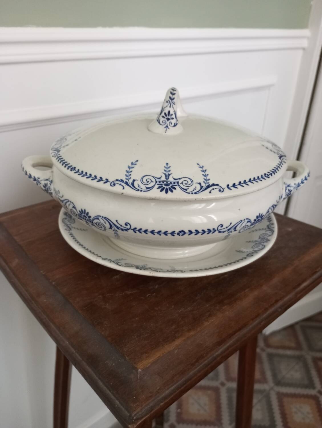 Lunéville blue tureen