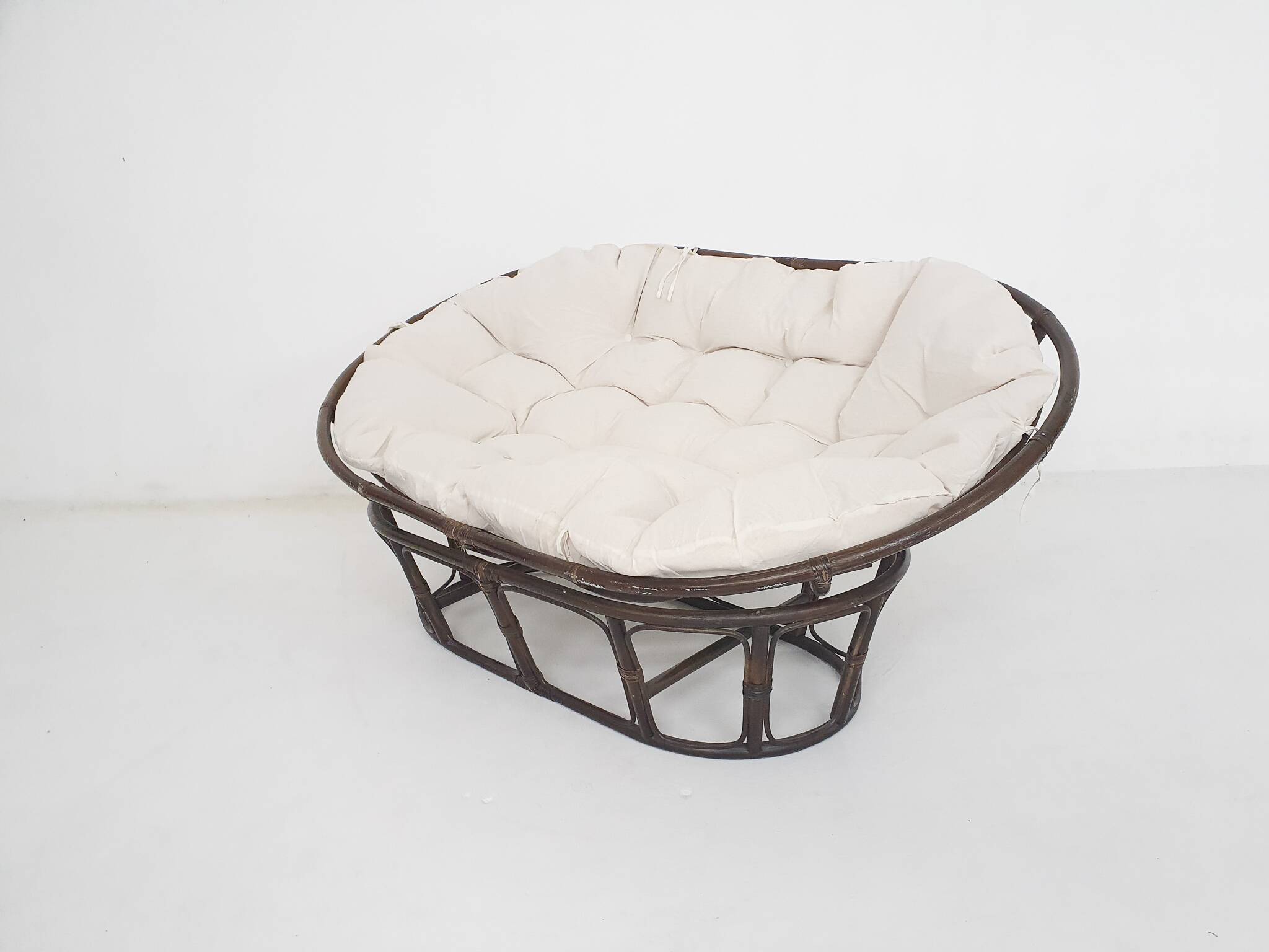 Manou two seater sofa with linnen cushion, The Netherlands 1970's