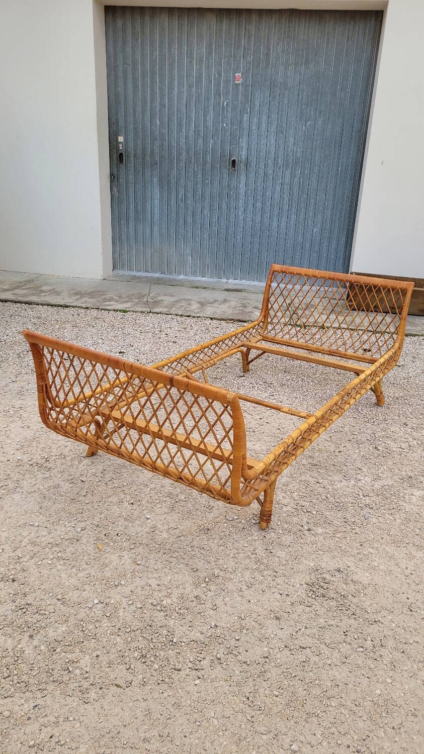 Vintage rattan daybed in basket shape - 1950s