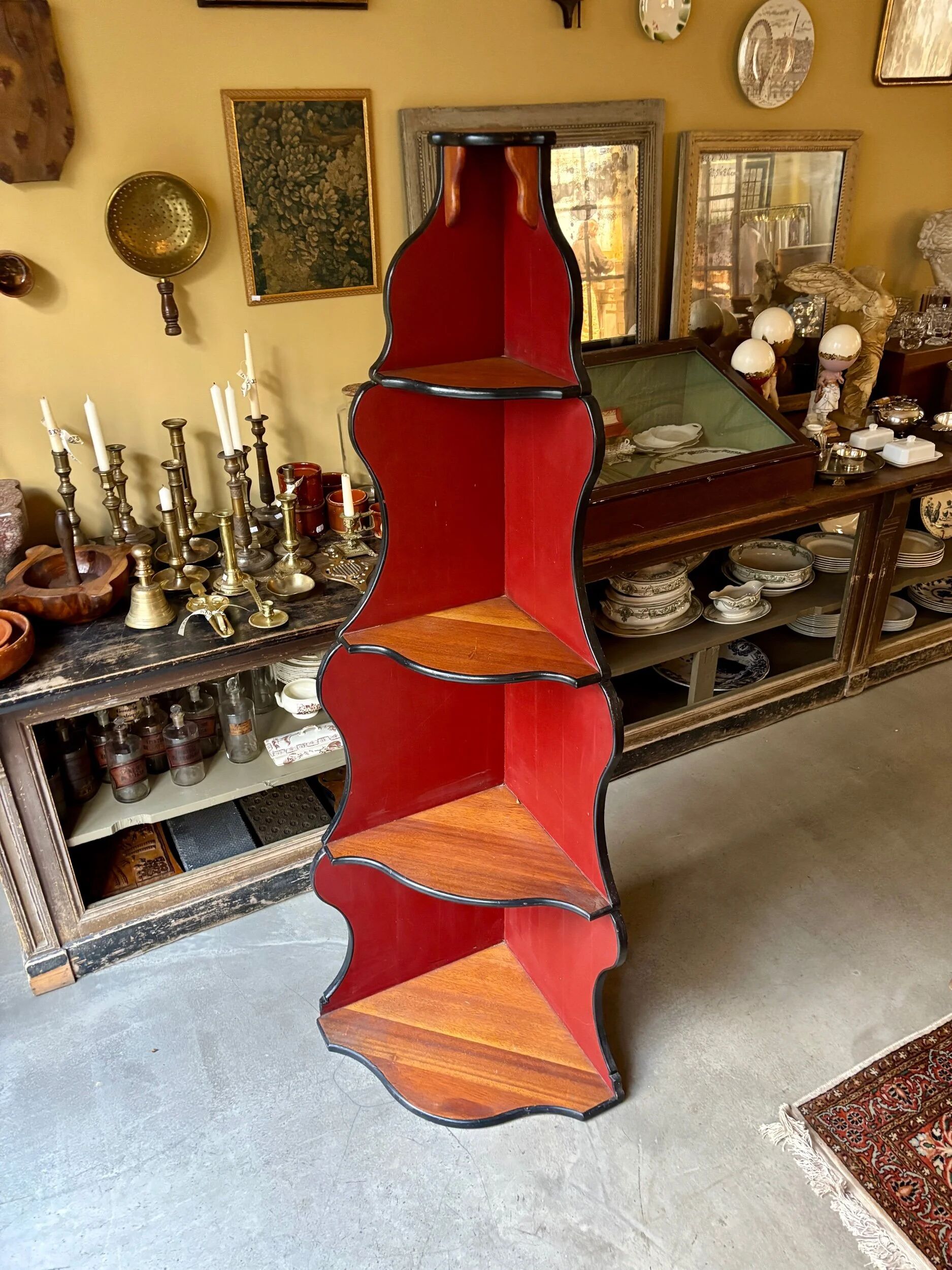 Dark wood corner unit, black and red