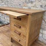 Ancien bureau de dactylo