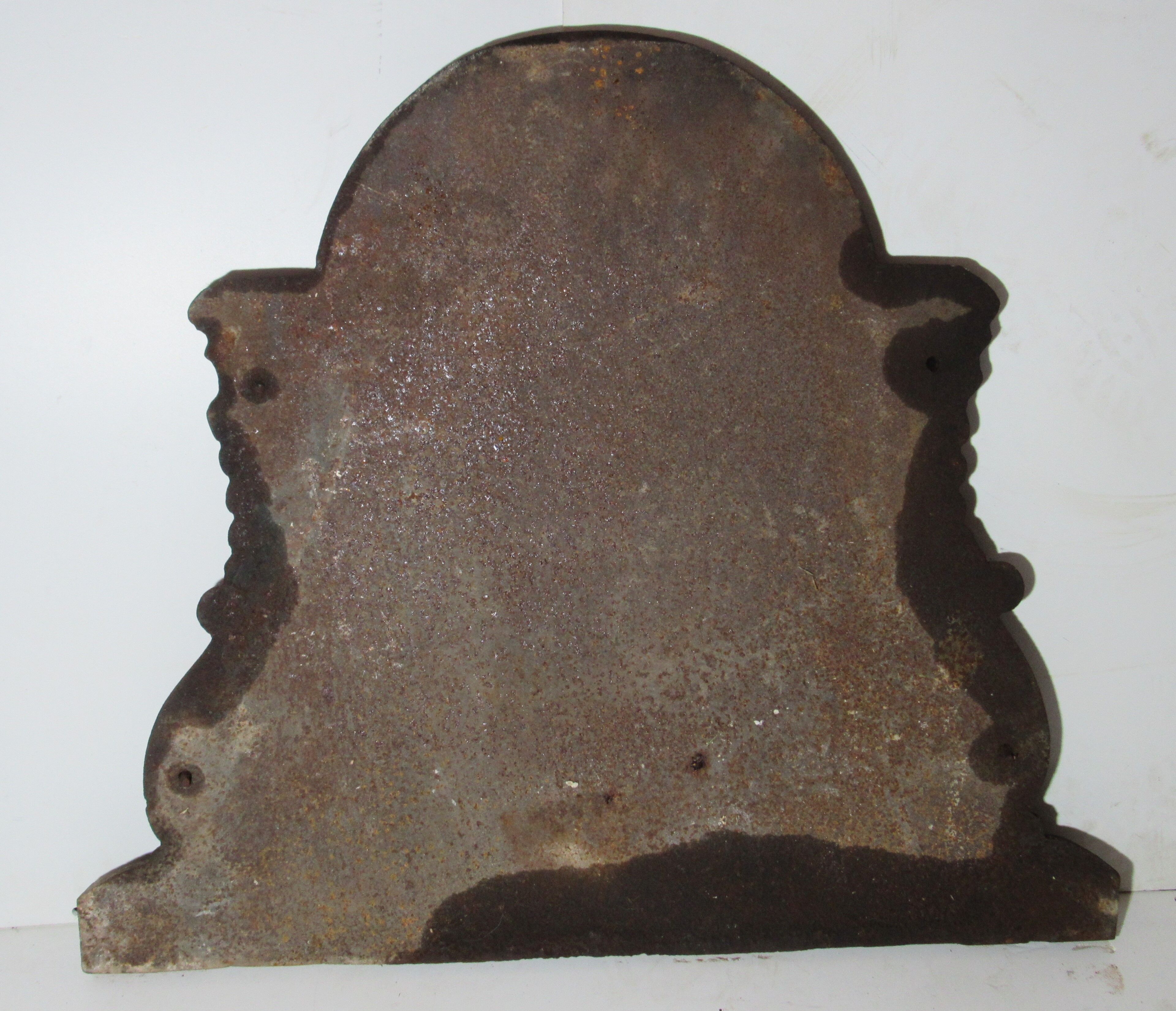 Cast-iron fireplace plate patterned "Arms of France"