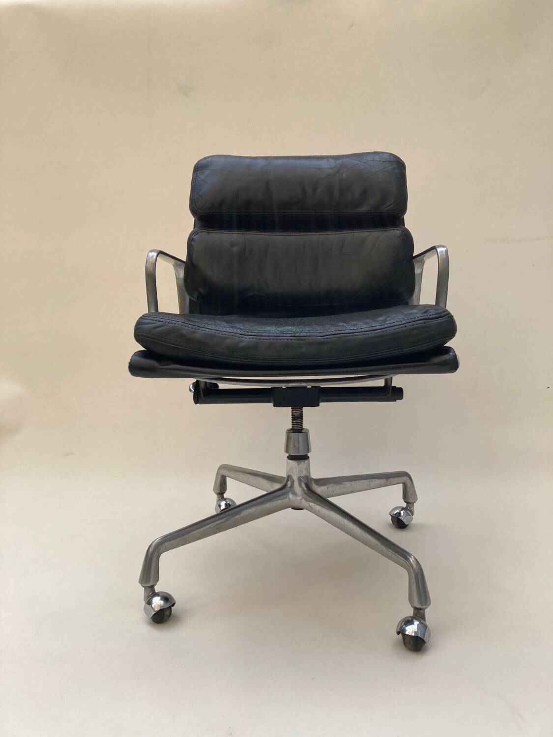 Charles eames EA 217 office chair