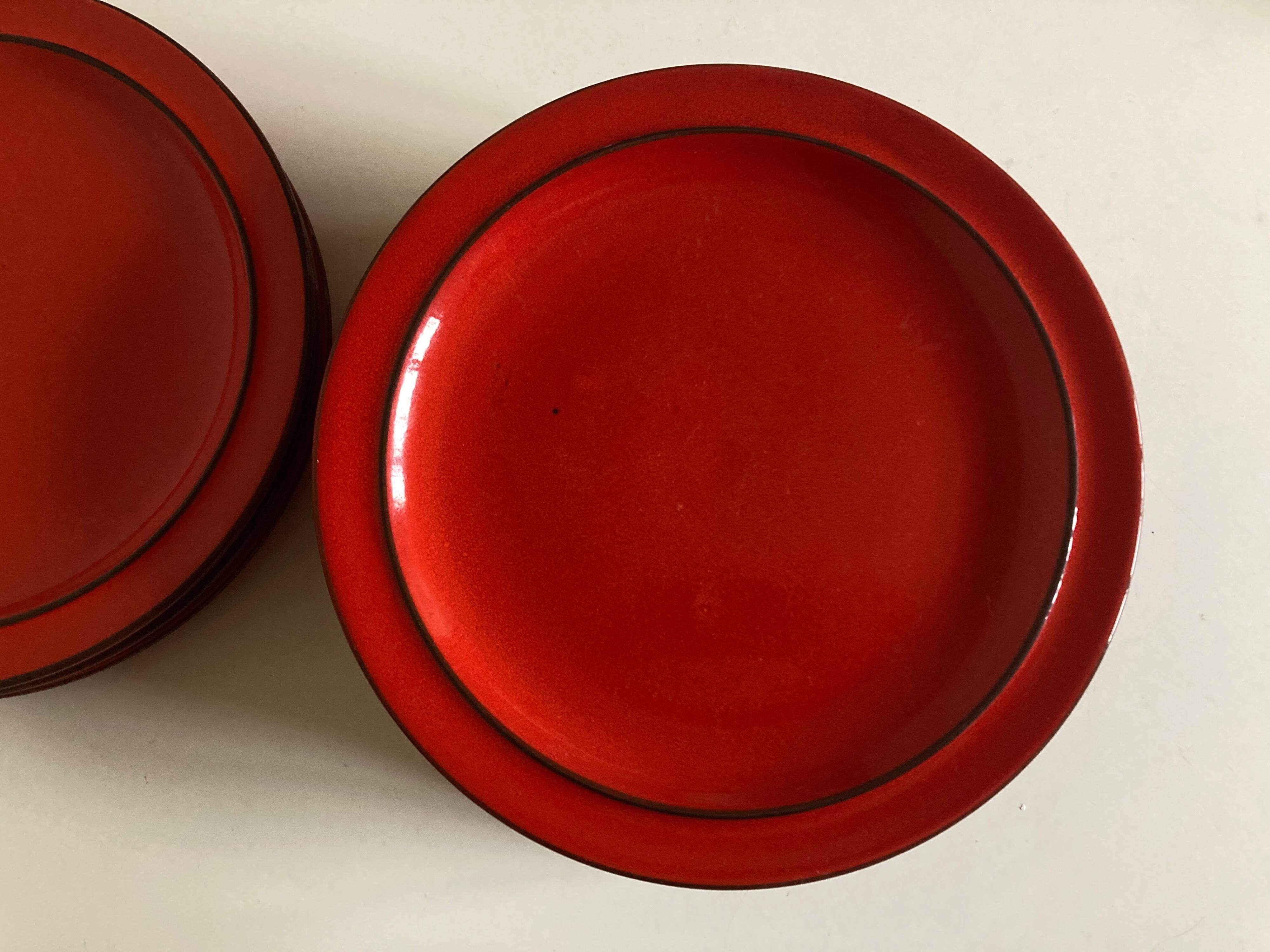 Set of 10 plates 1970 in red stoneware design Hertha Bengtson Thomas Rosenthal Scandinavian
