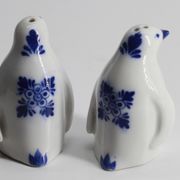 Salière et poivrière en céramique pingouin