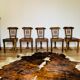 Ensemble de 5 chaises en bois, travail artisanal