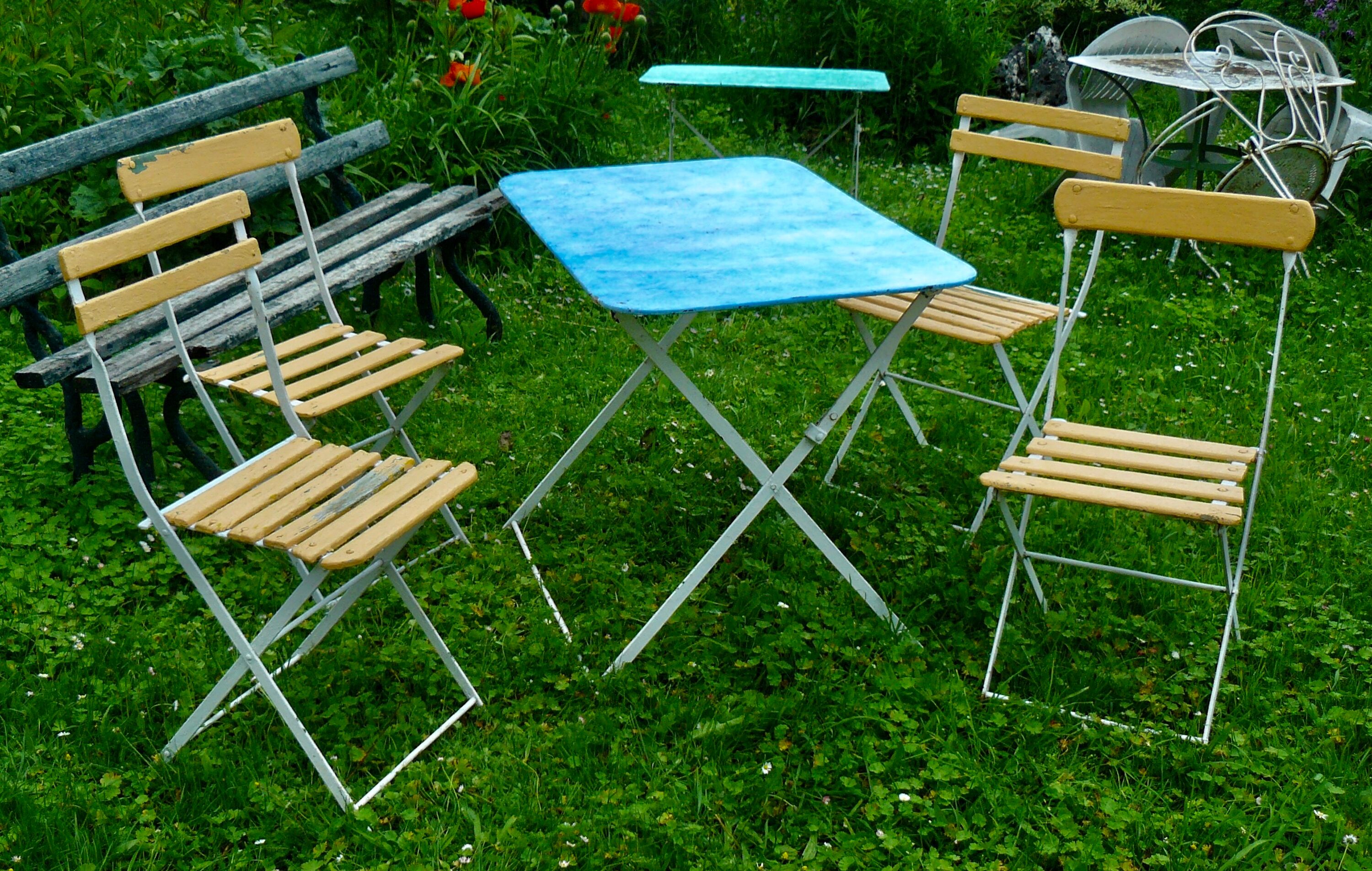 Table de jardin pliante métal bleue