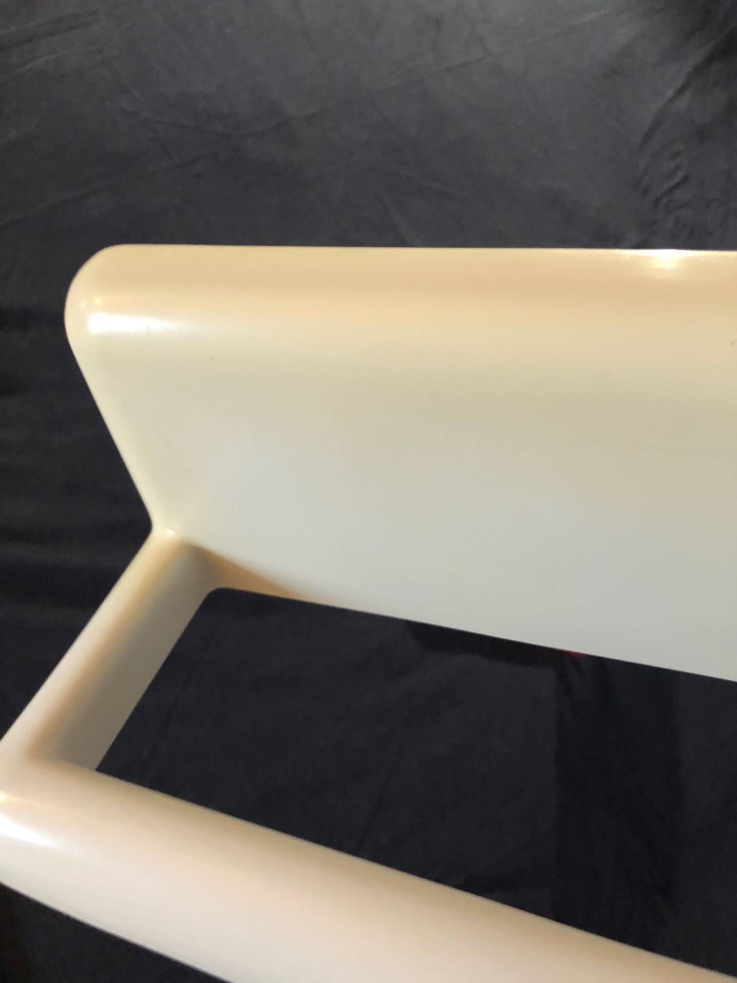 Bathroom accessory set, BILUMEN, G. Castiglioni, ABS, 1970s