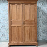 Grande armoire parisienne rénovée 