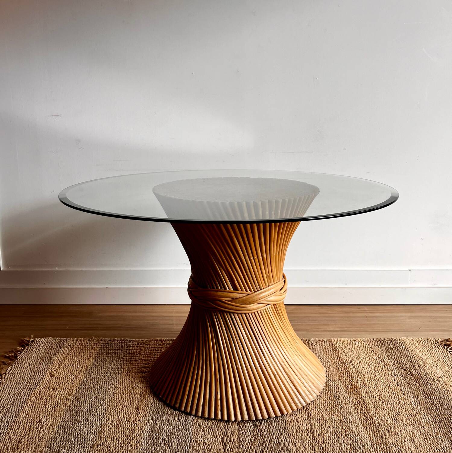 Table à manger McGuire en rotin et bambou « Gerbe de blé »