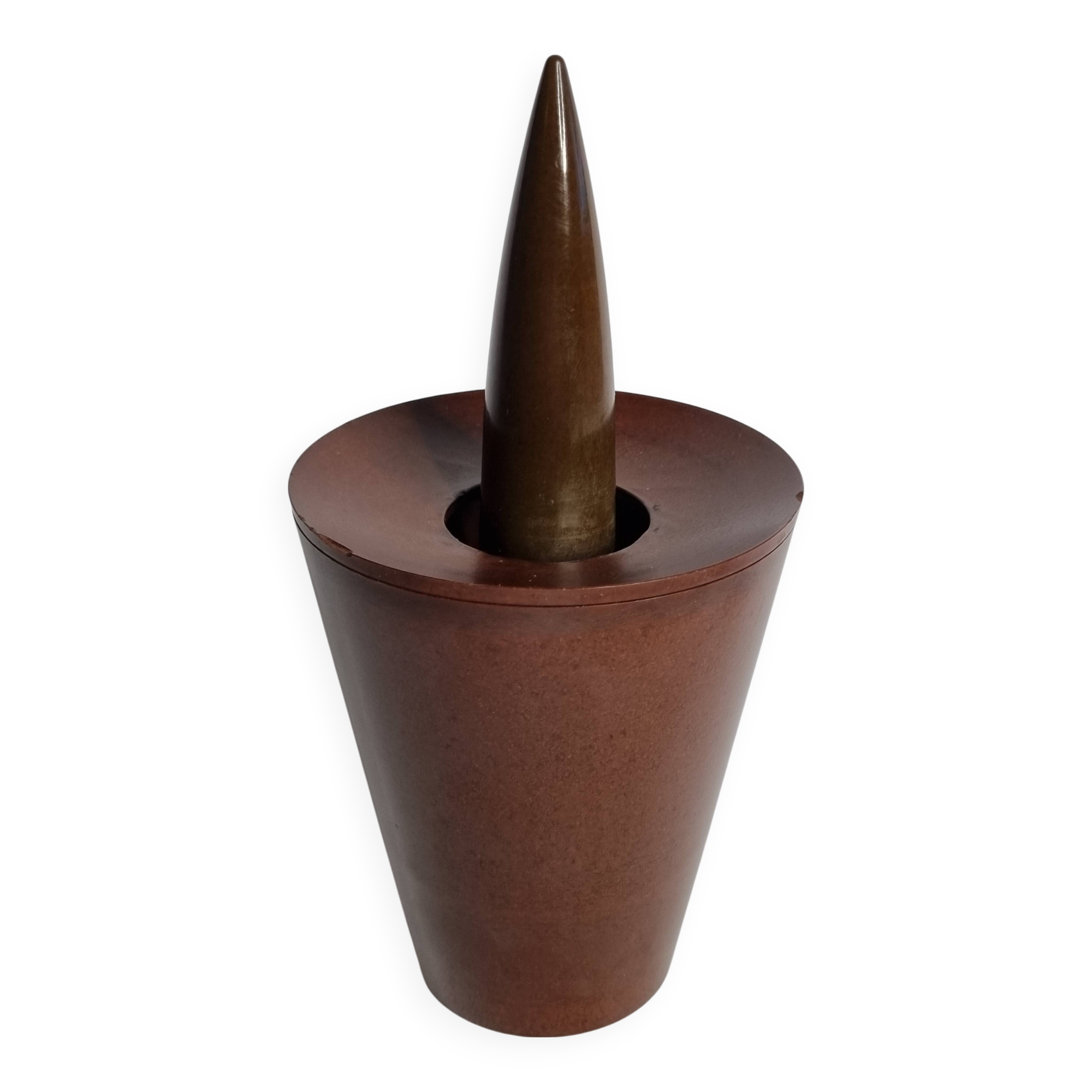 "Joe Cactus" ashtray in two-tone bakelite – Philippe Starck – Original OWO edition (1990-1995)