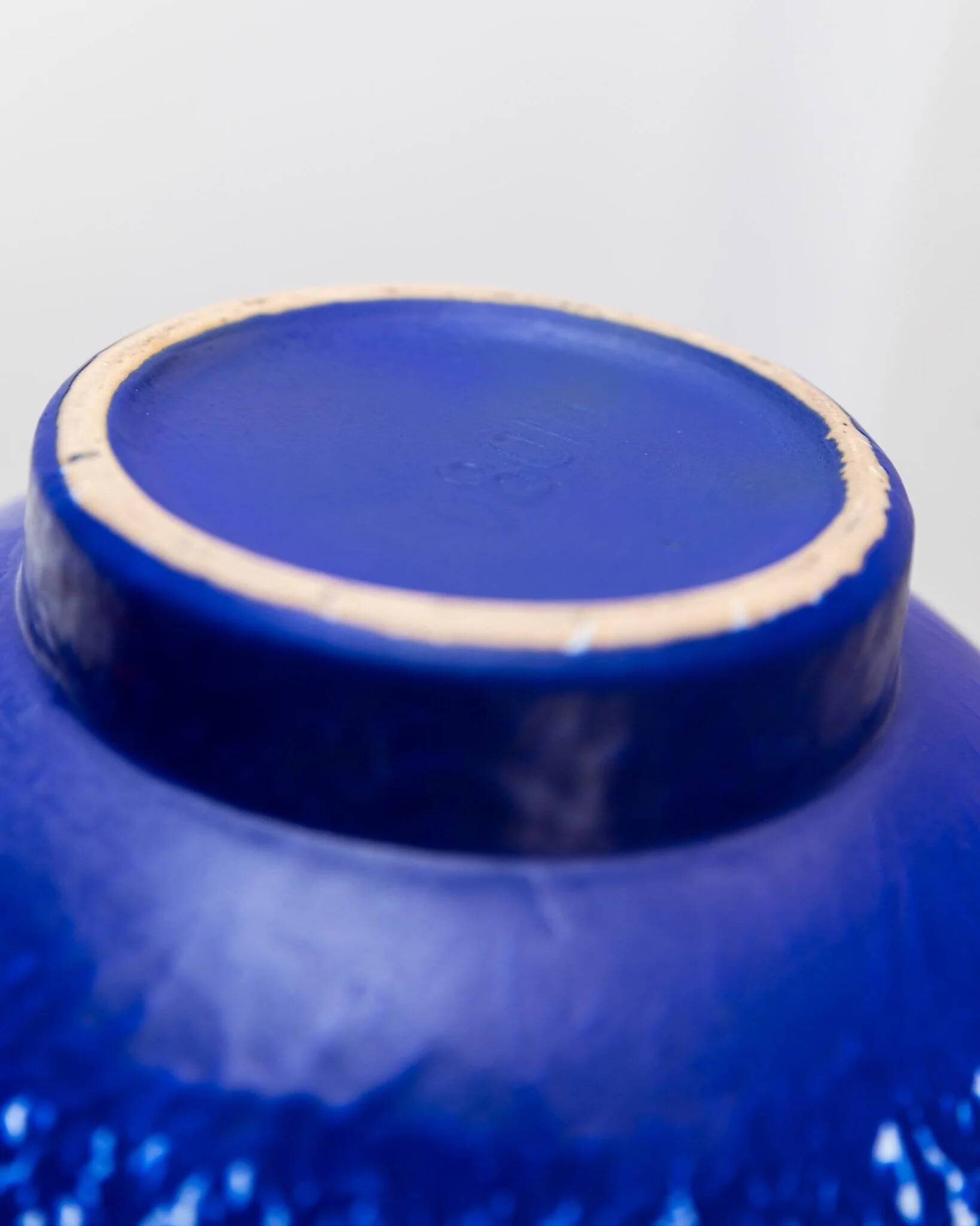 Deep cobalt blue glazed ceramic vase by VEB Haldensleben, mid-century 1960s Fat Lava style