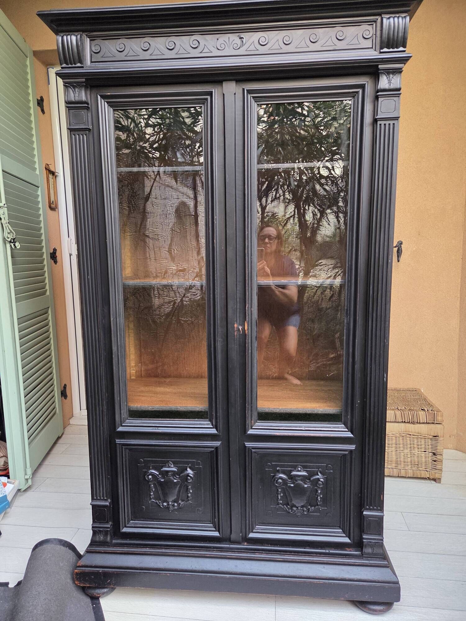 Napoleon III display cabinet