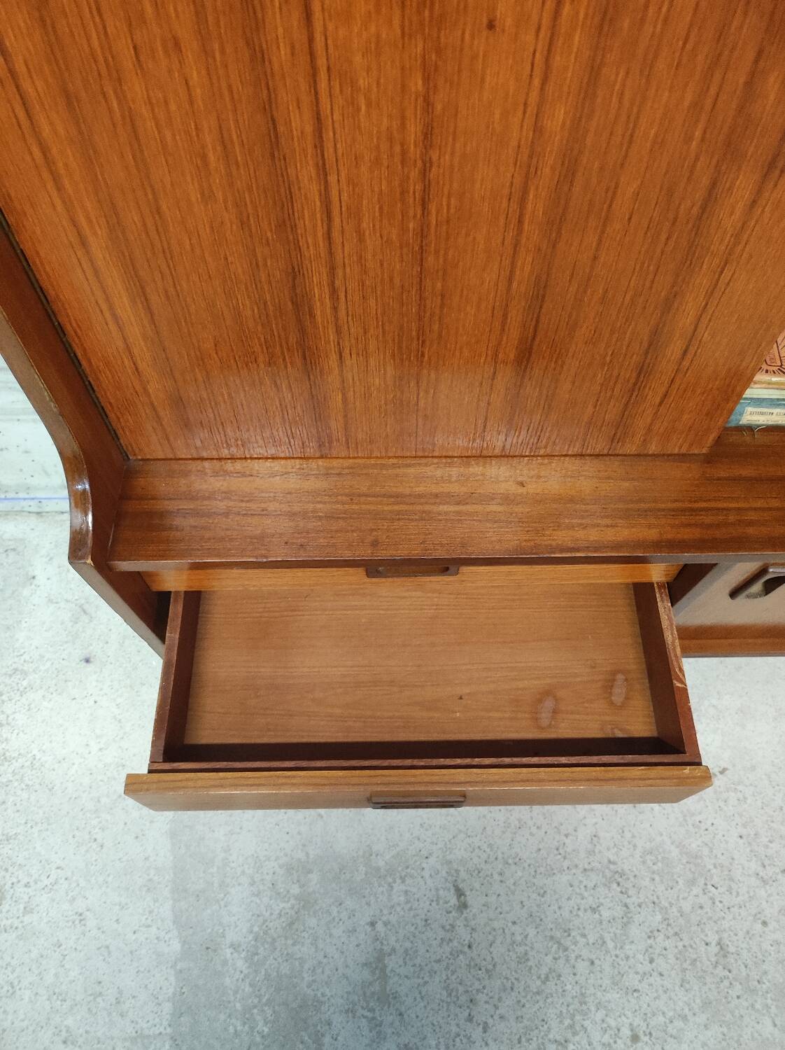 Vintage sideboard / buffet