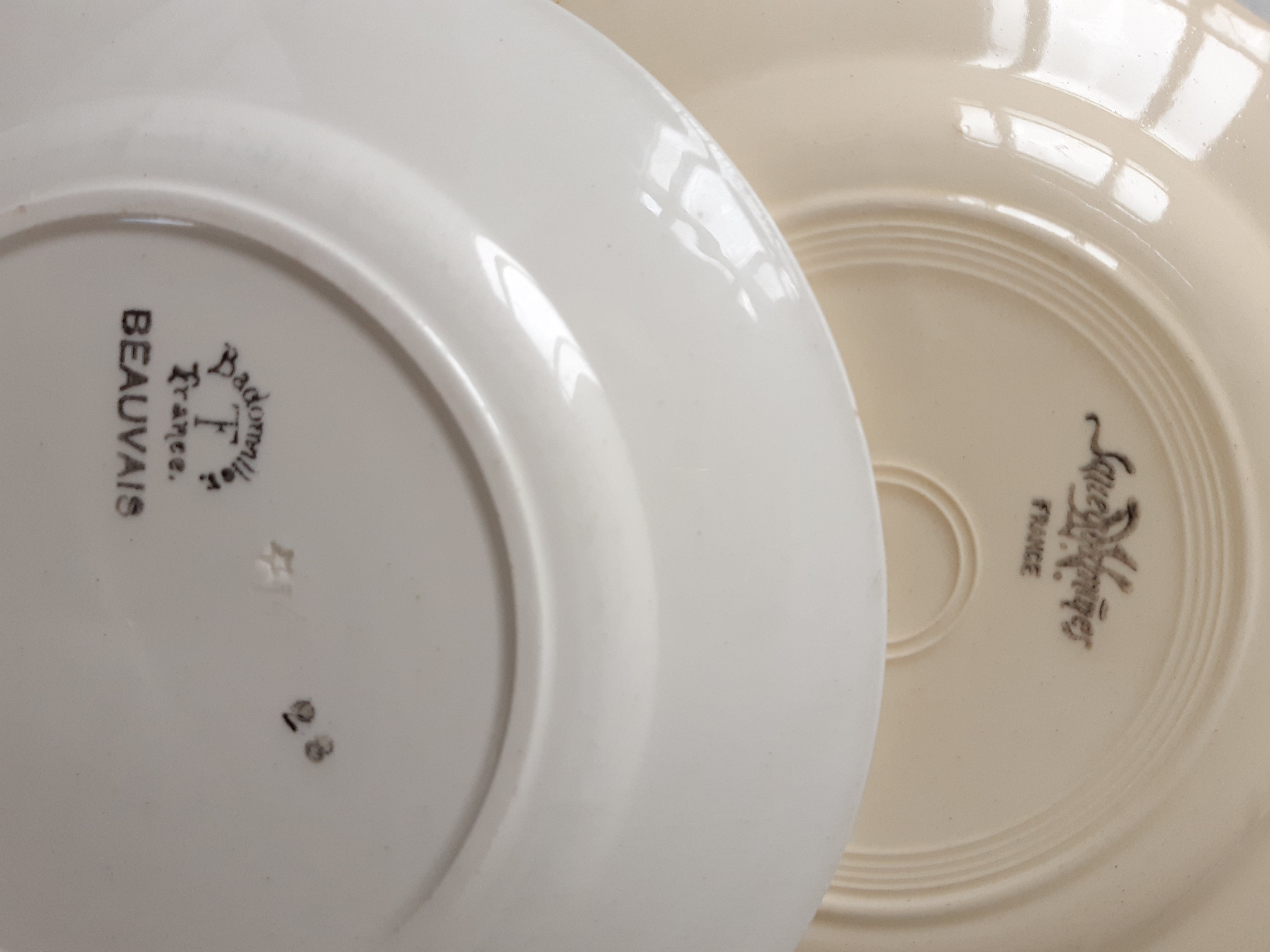 Set of 6 flat orange plates mismatched Digoin Sarreguemines and Badonvillier