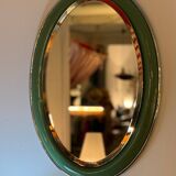 Miroir ovale vintage à cadre bombé laqué vert et miroir bombé