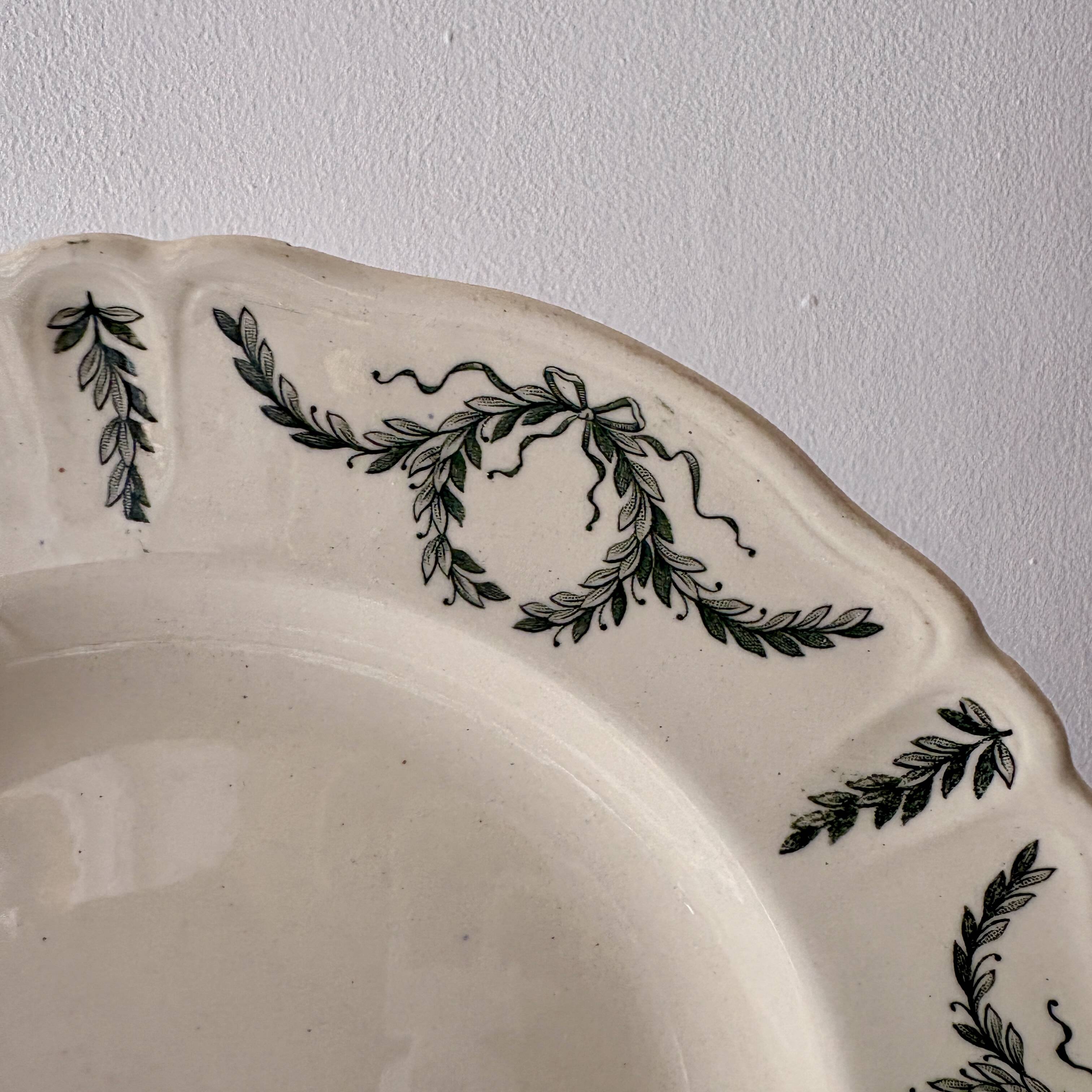 Set of 8 antique deep plates in ironstone, Villey de Longch.