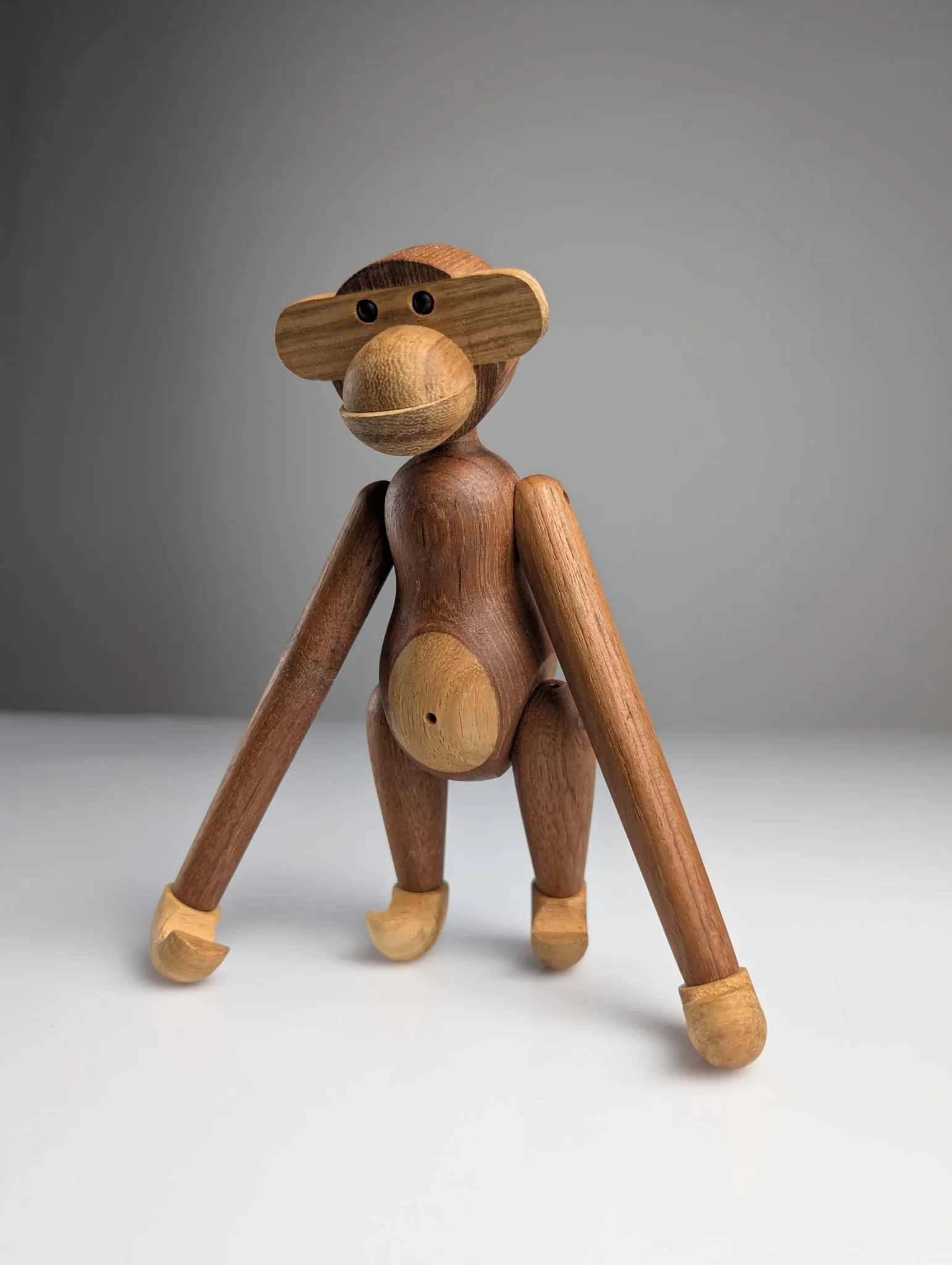 Large two-tone wooden monkey figure by Kay Bojesen, Danish design from the 20th century