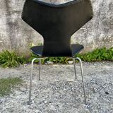 "Grand Prix" chair by Arne Jacobsen for Fritz Hansen, 1960