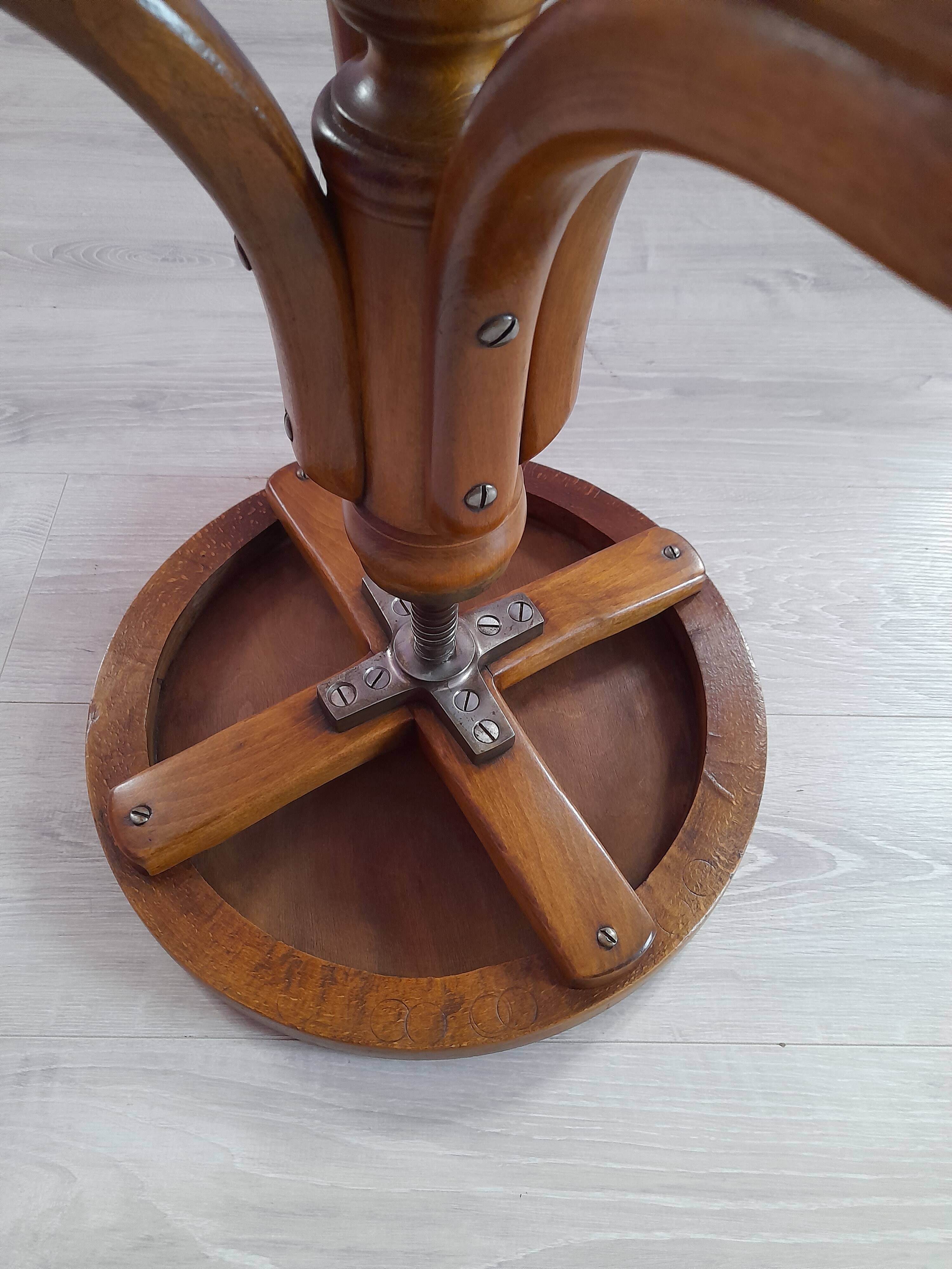Kohn stool, early 20th century