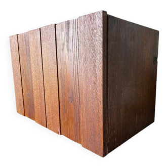 Armoire murale vintage en bois / armoire murale