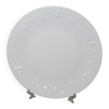 Plate porcelain