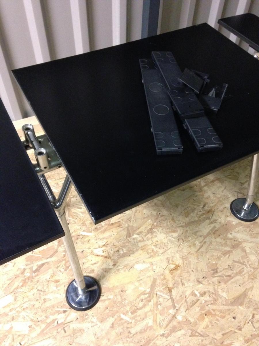 Side table Nomus Vintage by Norman Foster for Tecno