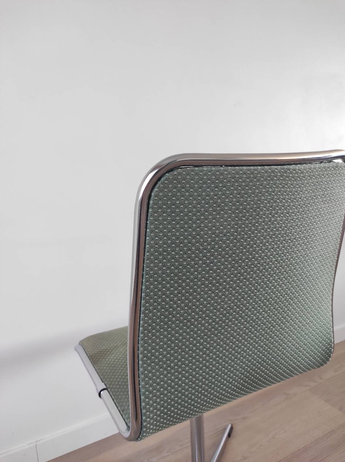 Suite de 6 chaises pivotantes Roche Bobois, 70's