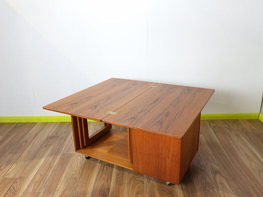 Extendable coffee table nest tables gigognes and beverage cabinet Mcintosh Tristor