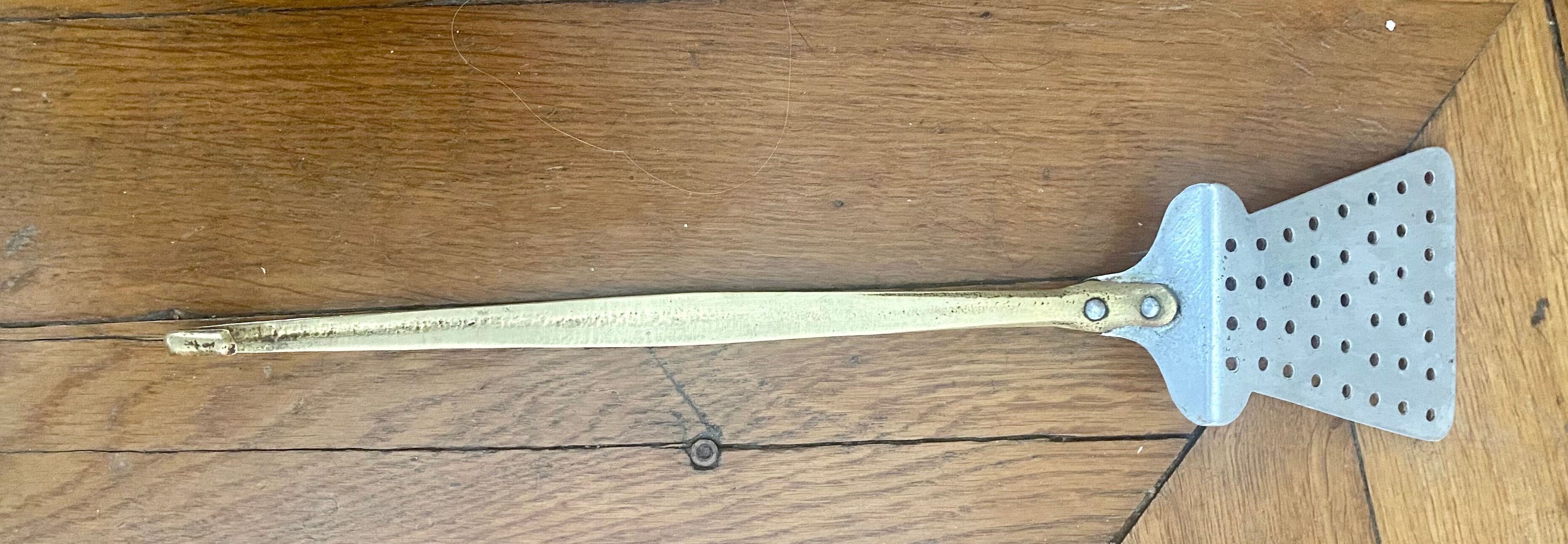 Sicilian aluminum and brass skimmer shovel