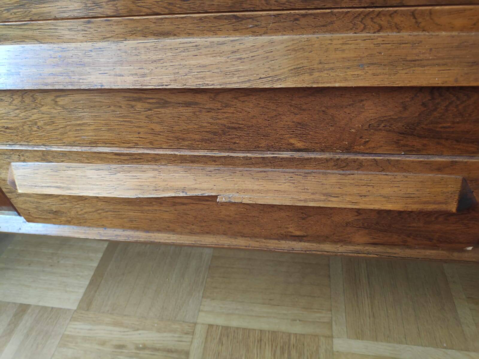 Low sideboard in a 1960s enfilade style in teak (Swedish designer Ib Kofod Larsen)