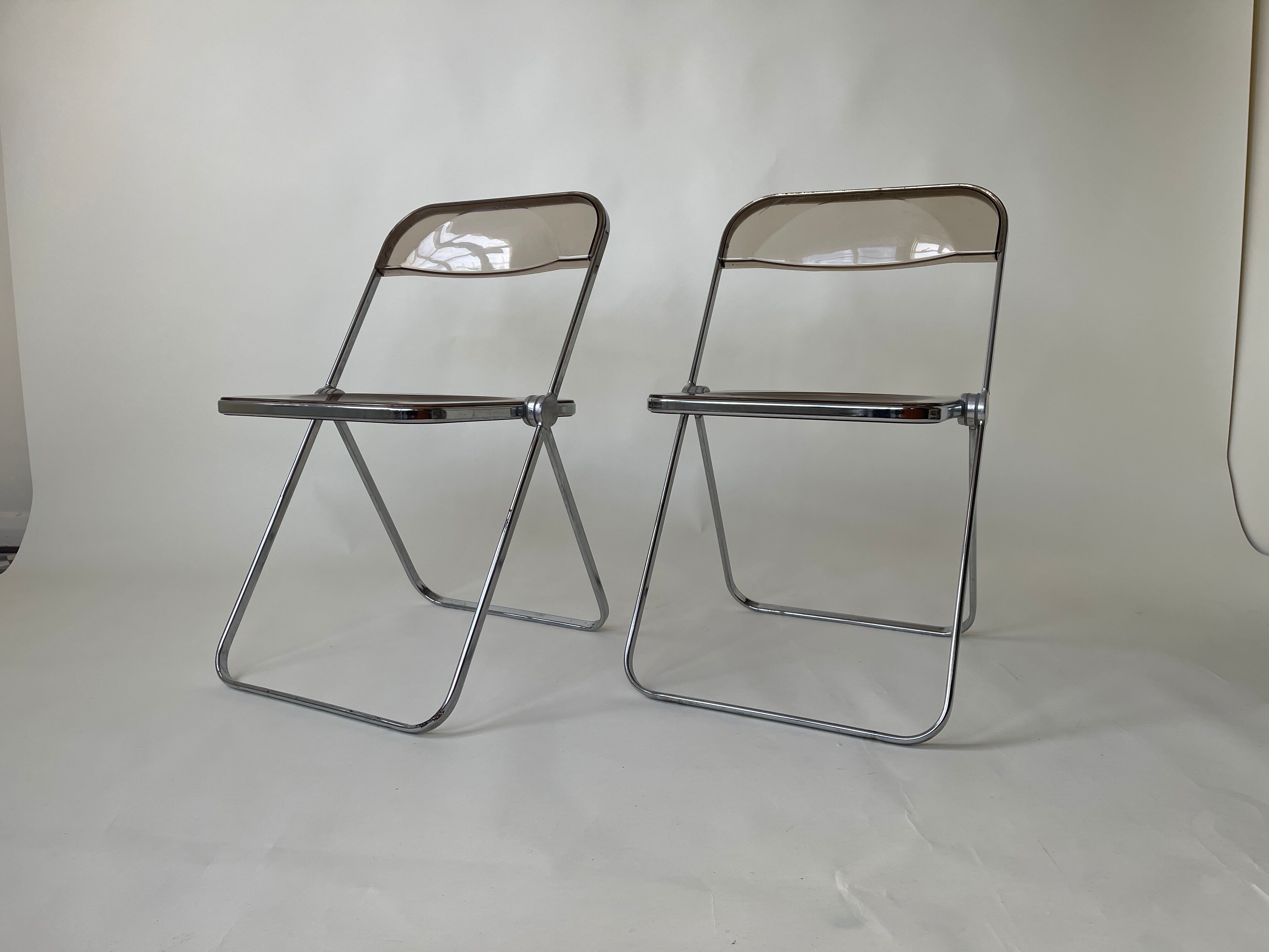 Pair of Folding Plia Chairs by Giancarlo Piretti