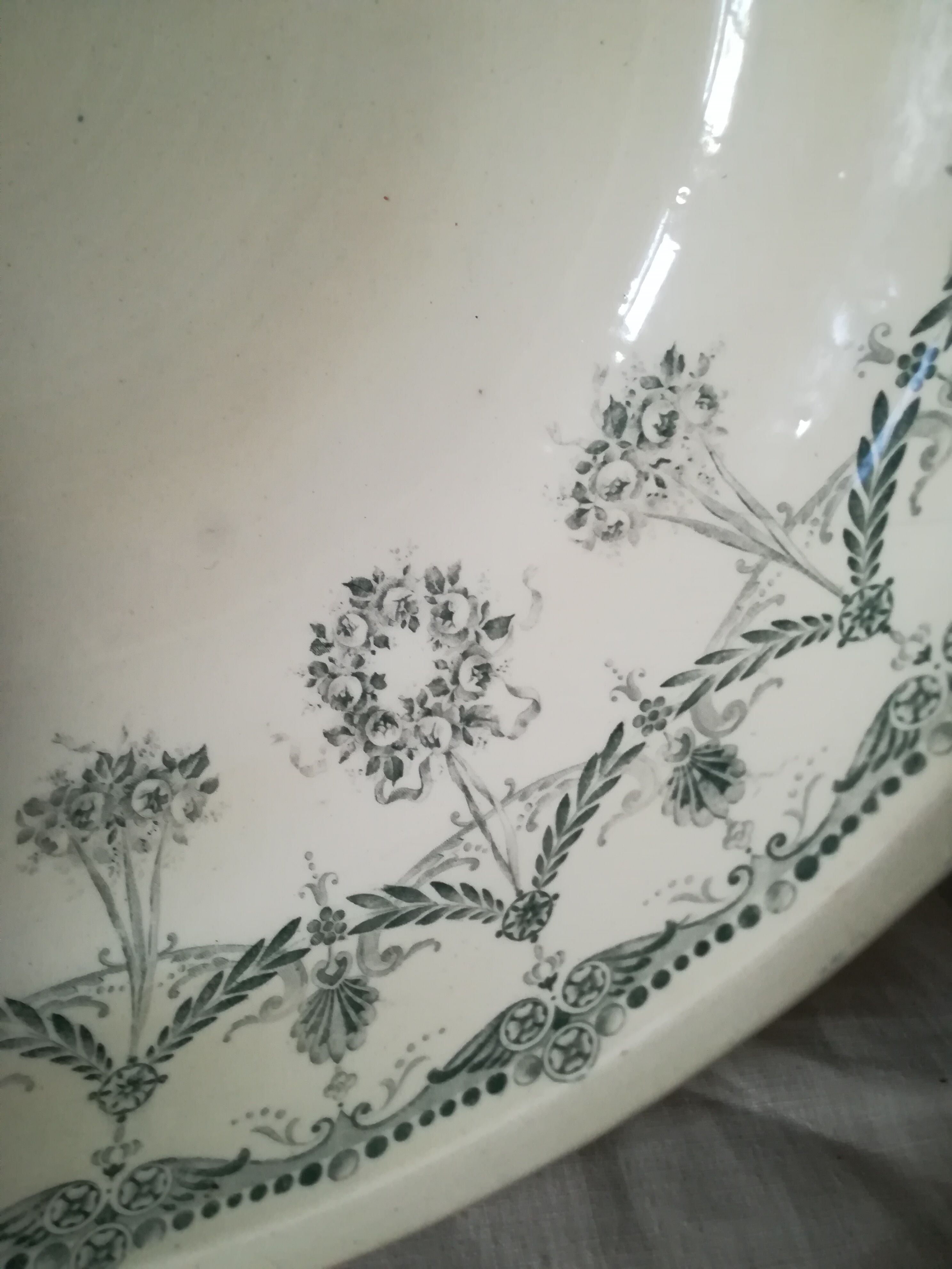 Saladier iron earth H. Boulenger and cie