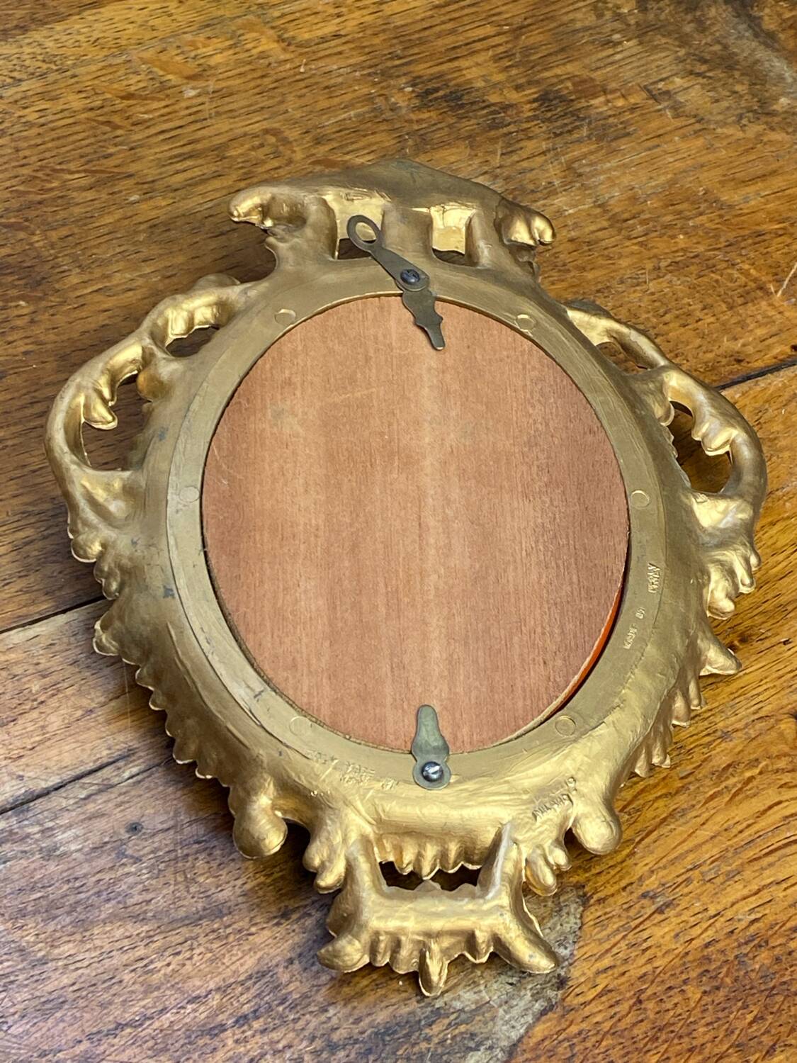 Baroque mirror in resin