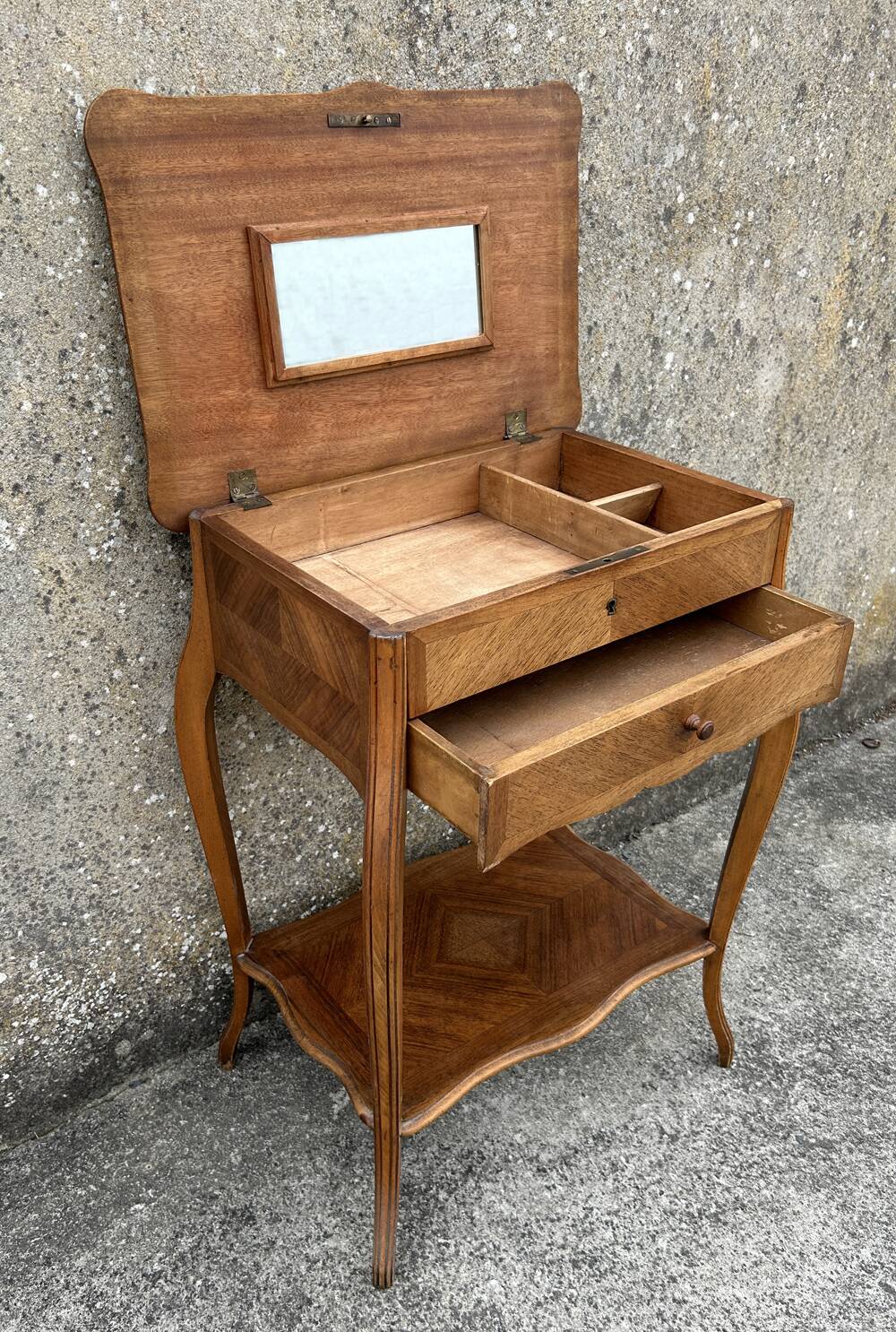 Louis XV style worker, wood and curly veneer, early 20th century