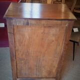Dresser with feet compass